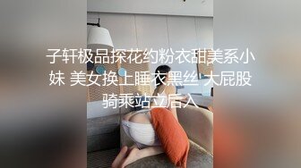 【甜甜小少妇】乡村少妇真是骚，哪里人多去哪里，户外游泳池边塞跳蛋，骚逼湿漉漉，需要男人来解救 (1)