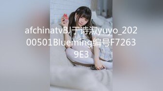 童颜巨乳女神【桑总】超级大屁股~喝尿~无套啪啪体射 【19v】 (2)