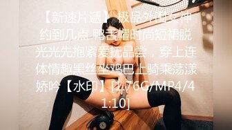 邻家妹子，露脸特写主动掰穴，极品蝴蝶逼很粉嫩，上帝视角一只大鲍鱼