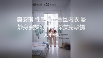 枕头还能这么玩？！颜值可以出道的素人美女，她真的太会用枕头被子蹭逼了！超多姿势，极度饥渴！！【105v】 (43)