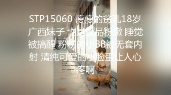 爱好摄影的老板古典主题房约了一位身材丰腴性感的公关女先拍人体写真