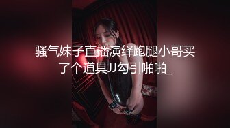 公司聚餐女同事喝多了非要我送她回家，没想到被爆出白浆  躺下露出雪白大屁股公司聚餐女同事喝多了非要我送她回家，没想到被爆出白浆  躺下露出雪白大屁股