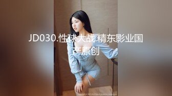  开档黑丝骚人妻全程露脸宾馆伺候大哥激情啪啪，舔鸡巴的样子真骚啊，淫声荡语逼逼特写