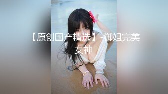 网络美女自拍作品小君系列之绿衣女孩高清视频六国语对白