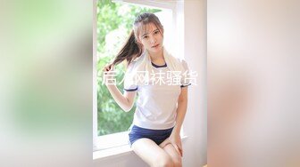 长发熟女人妻十分有韵味躺着享受舔逼服务，娇羞喃叫淫贱喷水，被大鸡巴无套插入内射进滚烫的精液，还是少妇好