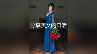 卖衣服的少妇